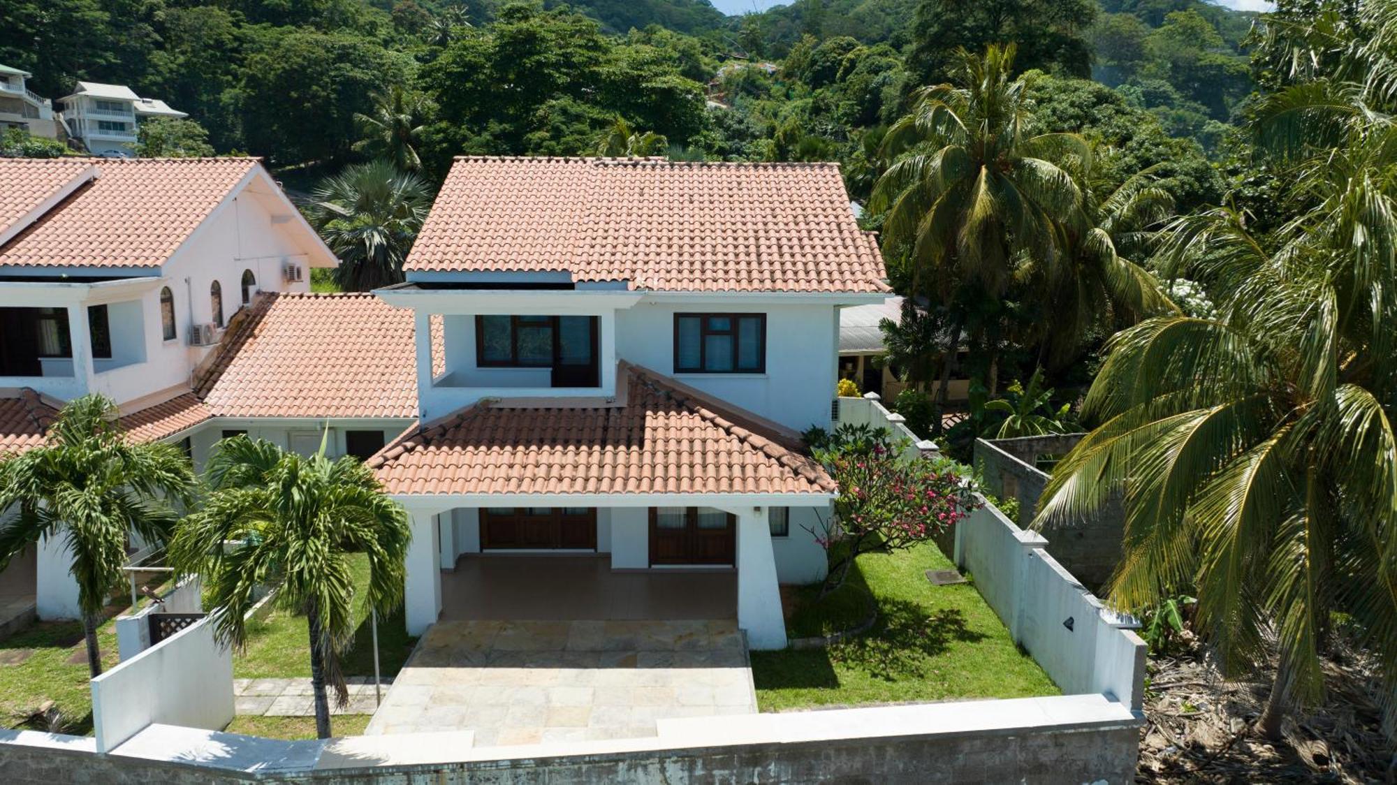 Beach View Villa - Beauvallon Villas Beau Vallon  Bagian luar foto